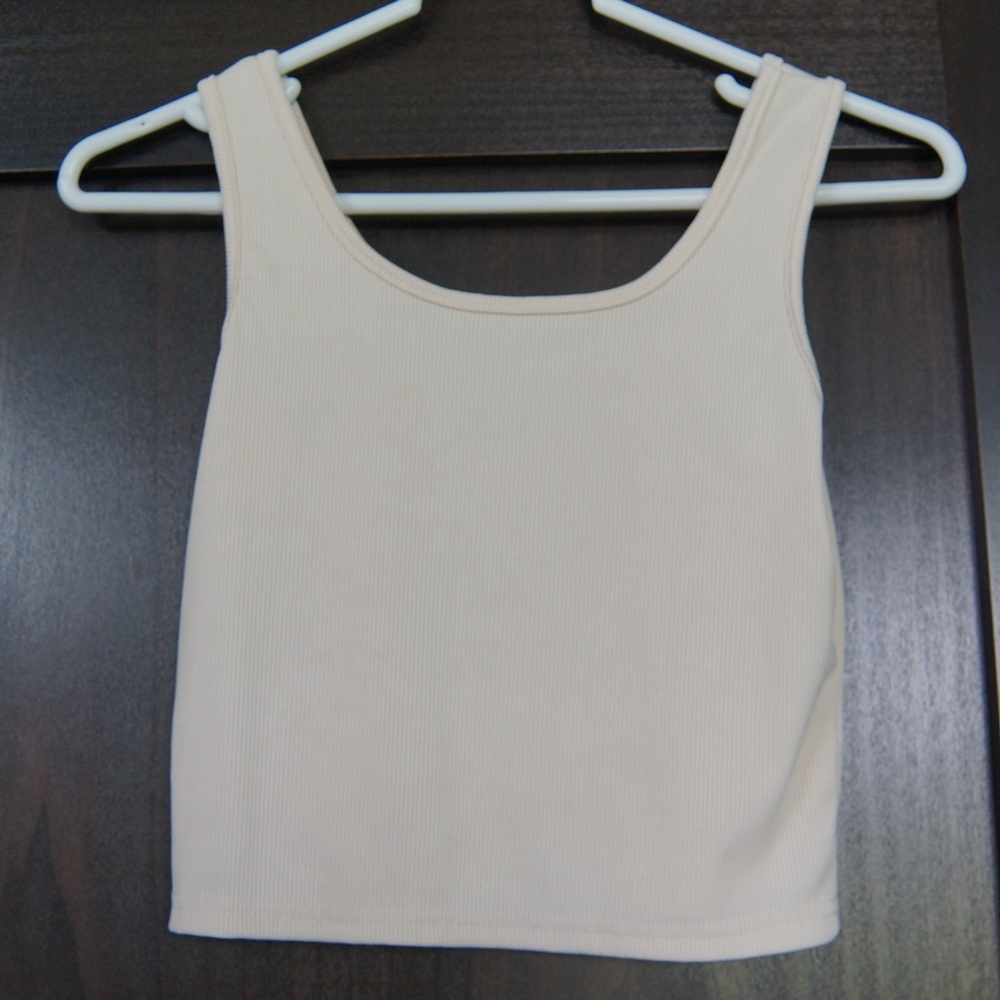 Amazon Cream Sleeveless Crop Tank Top